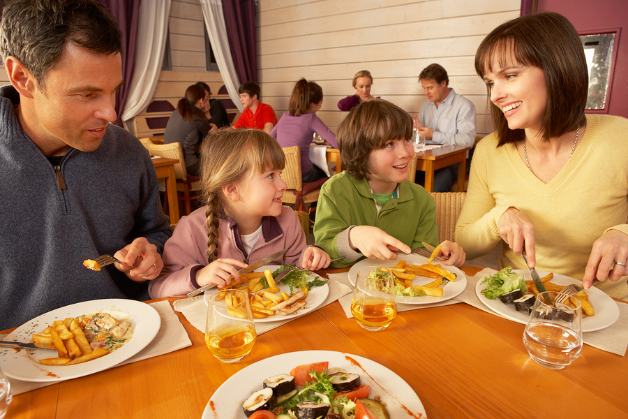 8 Ways to Make Your Restaurant Family Friendly - Buzztime